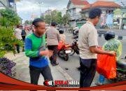 Polresta Sidoarjo Bersama Polsek Gedangan Bagikan Takjil untuk Masyarakat