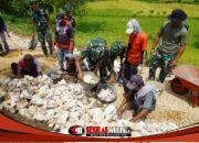 Gotong Royong TMMD 127 Bangun Akses Jalan Impian Warga Mandala