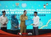 TP PKK dan BAZNAS Lamongan Salurkan Bansos Ramadan untuk 46 LKSA