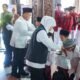 Bersama Gubernur Khofifah, Bupati Yani Salurkan Bantuan Rp7,6 Miliar dan Tinjau Pasar Murah di Gresik