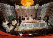 Tradisi Malam Selawe di Sunan Giri, Bupati Yani Ajak Masyarakat Perkuat Doa dan Syukur