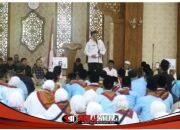 Tangis Haru Iringi Pelepasan 445 Jemaah Haji Kloter 12 Purwakarta, Layanan Lansia Jadi Prioritas Utama