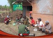 Di Balik Pembangunan Jembatan, TNI dan Warga Rajut Kebersamaan Lewat Makan Siang Sederhana