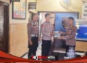 Kapolsek Pacet Beri Penghargaan untuk Aipda Achmad Afandi atas Dedikasi Tinggi
