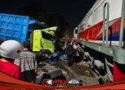 KAI Daop 7 Madiun Sayangkan Insiden Truk Mogok di Perlintasan Hingga Tertemper KA Dhoho
