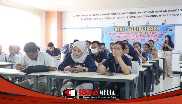Polres Mojokerto Sosialisasikan Perpol Nomor 6 Tahun 2023 tentang SKCK di PT Aice