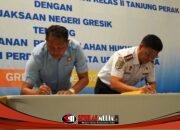 KSOP Kelas II Gresik dan Kejari Gresik Teken MoU Penanganan Hukum Perdata dan TUN