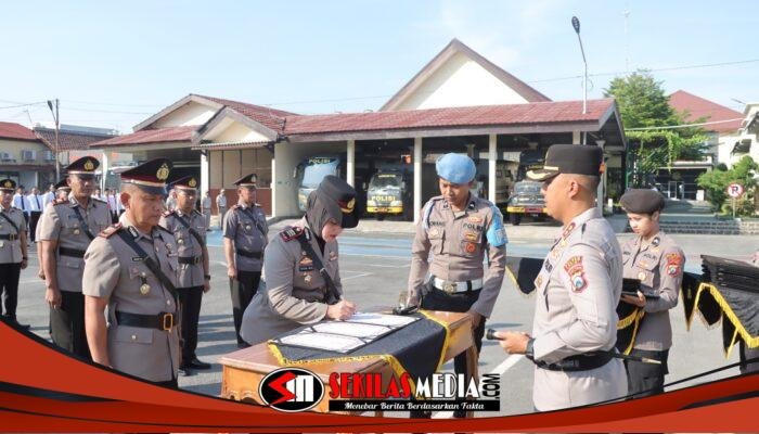 Tongkat Estafet Kepemimpinan Bergulir, Polres Kediri Gelar Sertijab PJU dan Kapolsek Jajaran