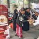 Nila Yani Dirikan Posko Makanan Gratis untuk Jamaah Haul Habib Abu Bakar Assegaf di Gresik