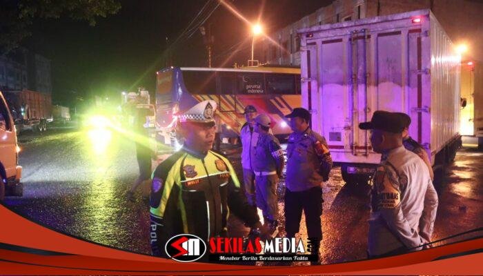 Polres Labuhanbatu Bersama TNI dan Satpol PP Gelar Patroli Gabungan, Ciptakan Kamtibmas Kondusif di Malam Hari