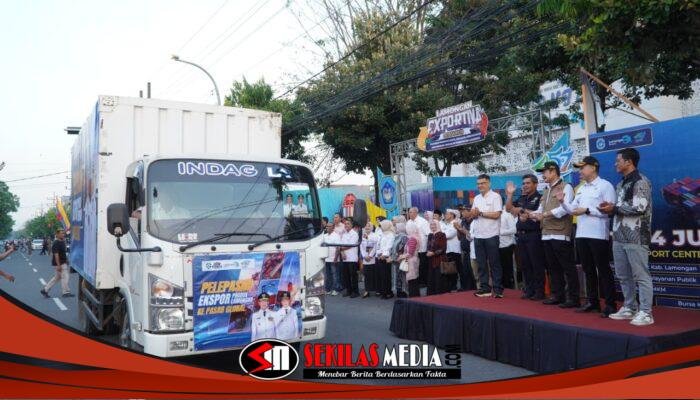 Bupati Yes Lepas Produk Ekspor Asal Lamongan ke Berbagai Negara dalam Lamongan EXPOrtiva 2026