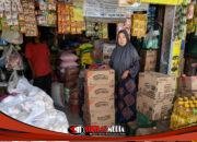 BULOG Mojokerto Distribusikan 4.200 Liter MinyaKita di Pasar Tanjung, Jaga Pasokan dan Stabilitas Harga