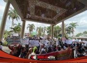 Ribuan Warga Jember Gelar Aksi Damai Dukung Program MBG