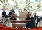 Kapolri Jenderal Listyo Sigit Prabowo Ziarah ke Makam Bung Karno di Blitar