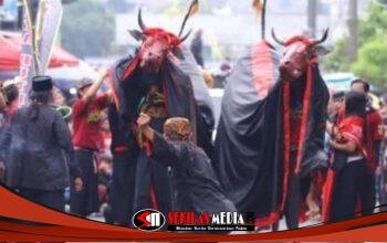 Kota Batu Gelar Kirab Budaya 1 Suro, Puluhan Kelompok Bantengan Turun ke Jalan