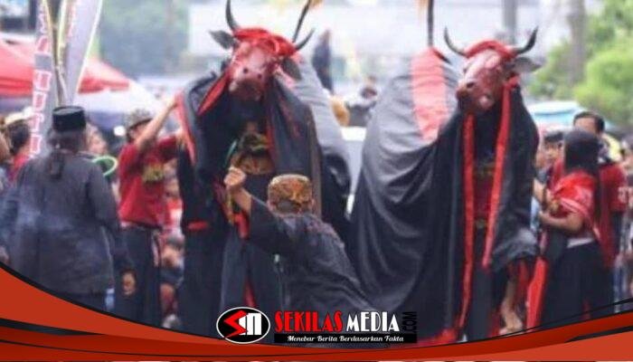 Kota Batu Gelar Kirab Budaya 1 Suro, Puluhan Kelompok Bantengan Turun ke Jalan