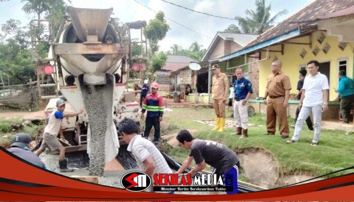 Jalan 150 Meter Penghubung Ekonomi Warga Dusun IV Supat Timur Padukan Tenaga Dan CSR Untuk Pengecoran