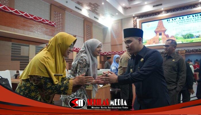 Bupati Mojokerto Jawab Masukan DPRD, Tegaskan Komitmen Pengelolaan APBD yang Akuntabel