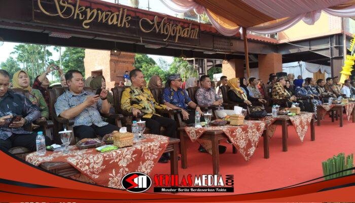 Mojo Bangkit Satukan Ribuan Warga, Kirab Budaya Hidupkan Spirit Majapahit di Hari Jadi ke-108 Kota Mojokerto
