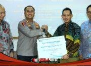 Ringkus Lima Pelaku Pencurian Kabel, Polres Gresik Diganjar Penghargaan PLN UID Jatim