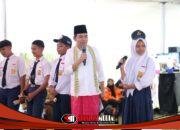 Urus Adminduk Kini Cukup di Kecamatan, Gus Fawait Minta Warga Laporkan Pungli