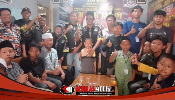 LSM GMBI Gresik Santuni Anak Yatim dan Dhuafa, Gelar Wisata Religi ke Tuban