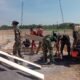 Sinergi Bangun Desa, Perkuat Ekonomi: Satgas TMMD 129 Bojonegoro Kebut Pembangunan Musholla Rest Area Kesongo