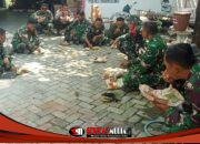 Perkuat Soliditas Lapangan, Satgas TMMD 129 Bojonegoro Asyik Lesehan Makan Bersama