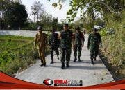 Pastikan Pembangunan Tepat Sasaran dan Tanpa Kendala: Dansatgas TMMD 129 Bojonegoro Cek Langsung Proyek Fisik di Desa Kesongo