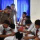 Taruna Akademi TNI Bekali Siswa SRMP 15 Mojokerto dengan Wawasan Kebangsaan
