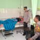 Empati Dan Peduli Kapolsek Balongbendo Menjenguk Anggota yang Sakit