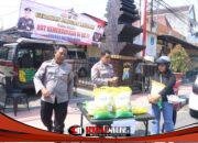 Polres Blitar Kota Salurkan Beras dalam Gerakan Pangan Murah