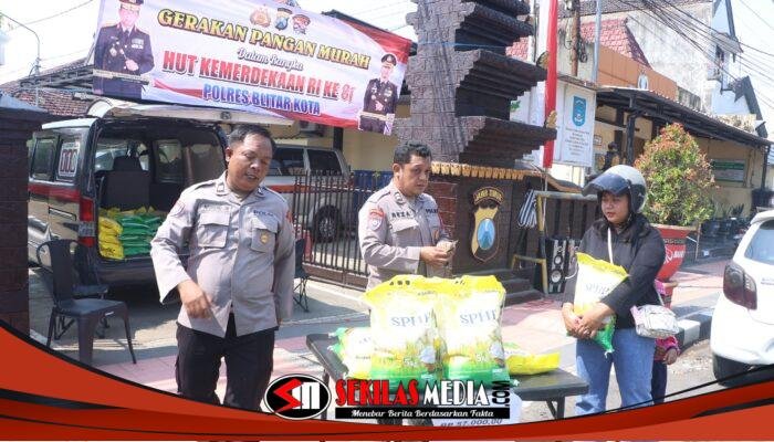 Polres Blitar Kota Salurkan Beras dalam Gerakan Pangan Murah
