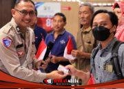 Sambut Hari Merdeka, 17 Warga Gresik Kelahiran 17 Agustus Dapat SIM Gratis dari Satlantas