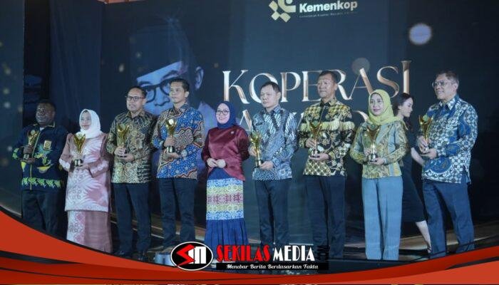Ning Ita Kembali Raih Penghargaan Nasional, Dinilai Berhasil Perkuat Koperasi di Kota Mojokerto
