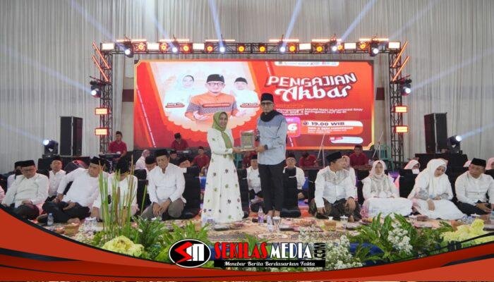 Ning Ita Ajak Warga Teladani Rasulullah dan Perkuat Kerukunan dalam Pengajian Akbar Maulid Nabi