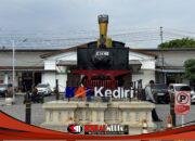 Antisipasi Kepadatan Arus Lalu Lintas Kegiatan “Karnaval Budaya Kelurahan Balowerti” di Stasiun Kediri, KAI Daop 7 Madiun Imbau Pelanggan Atur Waktu Keberangkatan
