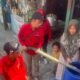 Kemarau Panjang, PDI Perjuangan Gresik Salurkan 20.000 Liter Air Bersih ke Randuboto