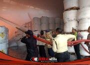 Polisi dan Tim Gabungan Bergerak Cepat, Kebakaran Gudang PT Wings Surya Driyorejo Padam dalam 4 Jam