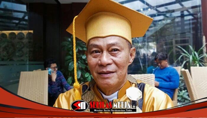 Jangan Klaim Jadi yang Pertama! Rektor UIBU Ungkap Sejarah Wisuda “Tainment” Sejak 2012