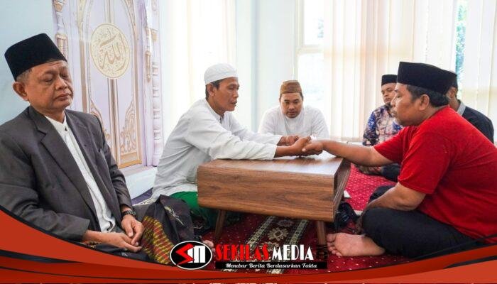 Dari Hati Nurani, Isa Mantap Memeluk Islam di Kantor MUI Gresik