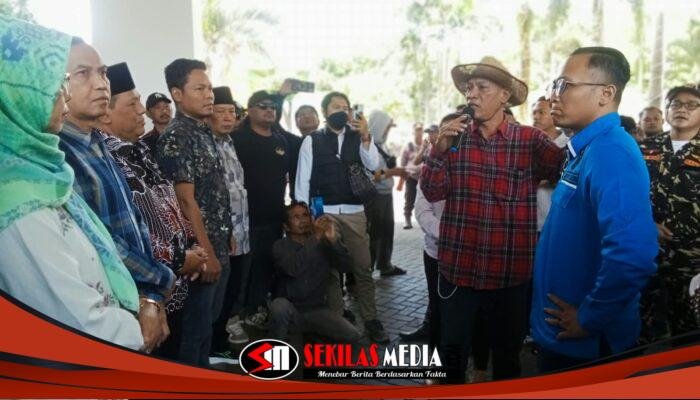 Ratusan Massa Desak Insiden Kekerasan di DPRD Kabupaten Malang Diusut Tuntas