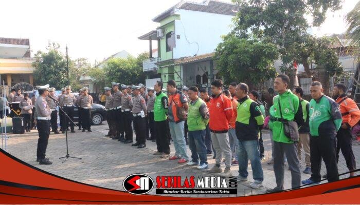Sambut Hari Lantas Bhayangkara ke-71, Satlantas Polres Mojokerto Beri SIM C Gratis untuk Ojol
