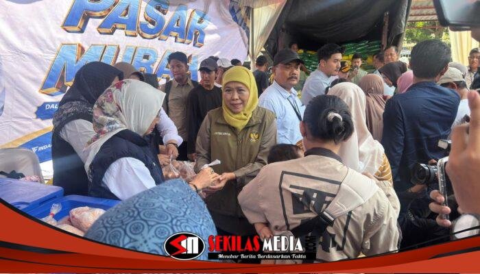 Harga Minyak Cuma Rp13 Ribu, Pasar Murah Pemprov Jatim Sasar Warga Desa Lengkong