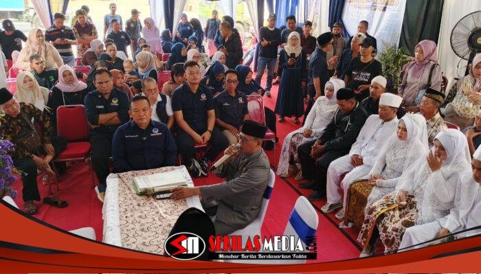 DPD NasDem Kabupaten Purwakarta Gelar Nikah Massal, Lima Pasangan Ikuti Prosesi Akad