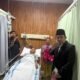 Gus Fawait Kunjungi Lansia Penderita Luka Kaki Kronis di Sumberbaru