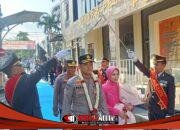 Disambut Pedang Pora, AKBP Panji Gedhe Prabawa Resmi Pimpin Polres Batu